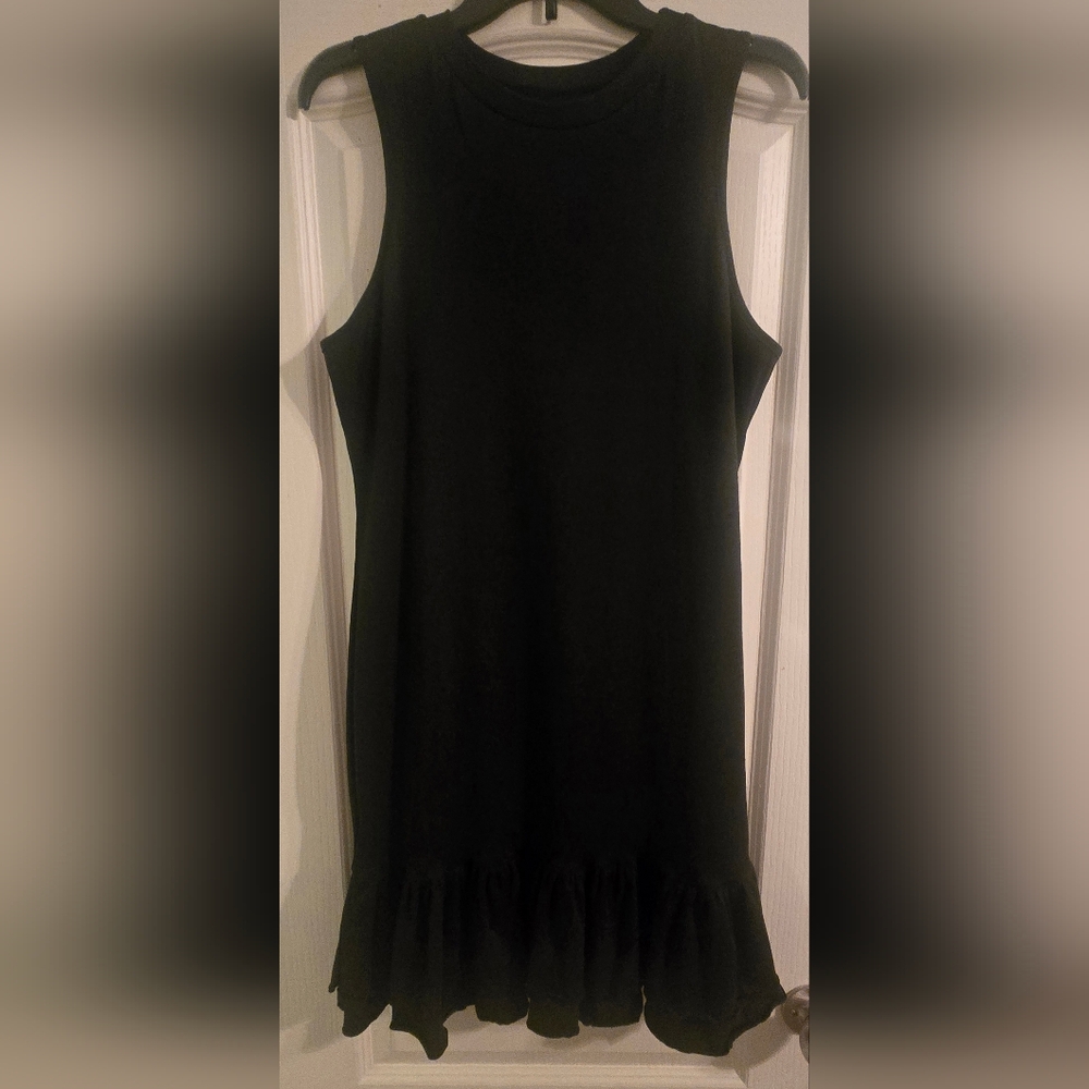 Elegant Black Sleeveless Dress